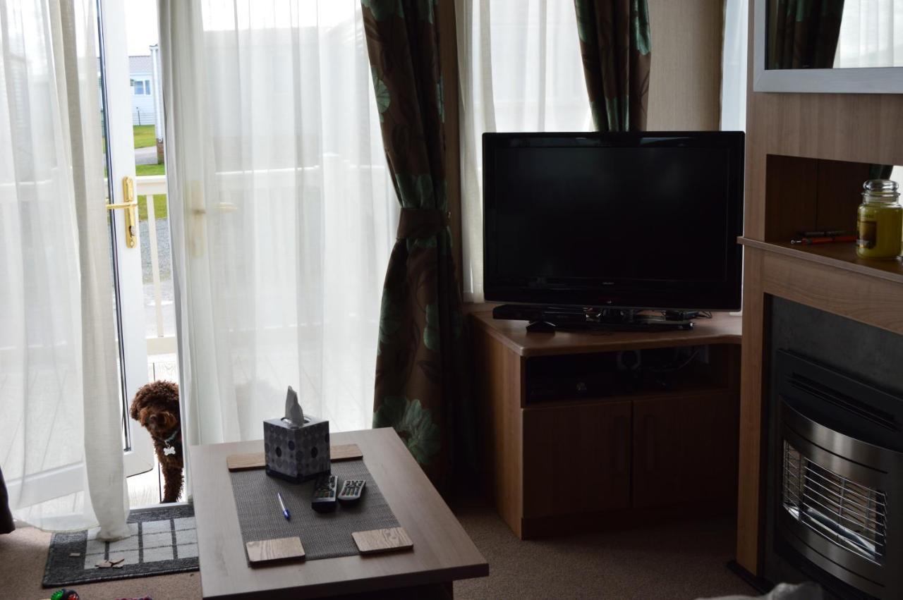 Bobby'S Bolthole Apartment Heysham Exterior photo