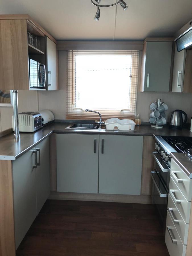 Bobby'S Bolthole Apartment Heysham Exterior photo